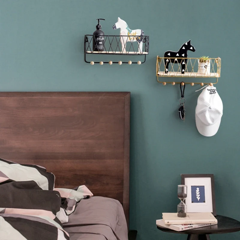 Etagère murale design nordique en fer pour entrée avec portant en bois