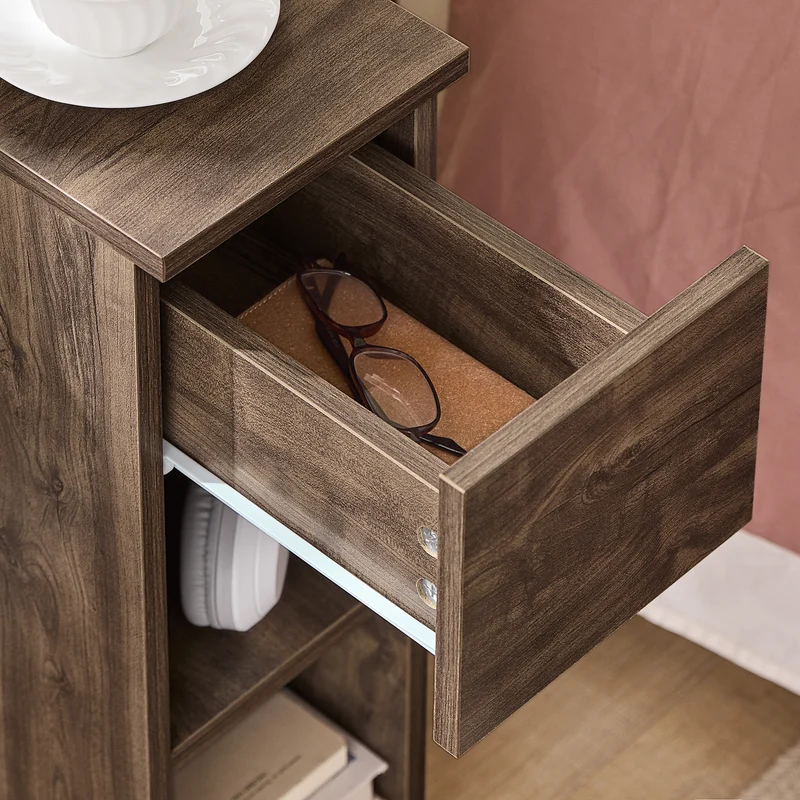 SoBuy FBT111-SN Table de Chevet Slim avec Tiroir et Étagère Réglable – L20×P35×H60 cm, Charge 25 kg, Découpe pour Plinthe, Marron