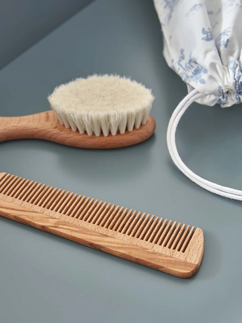 Brosse et peigne bébé en bois