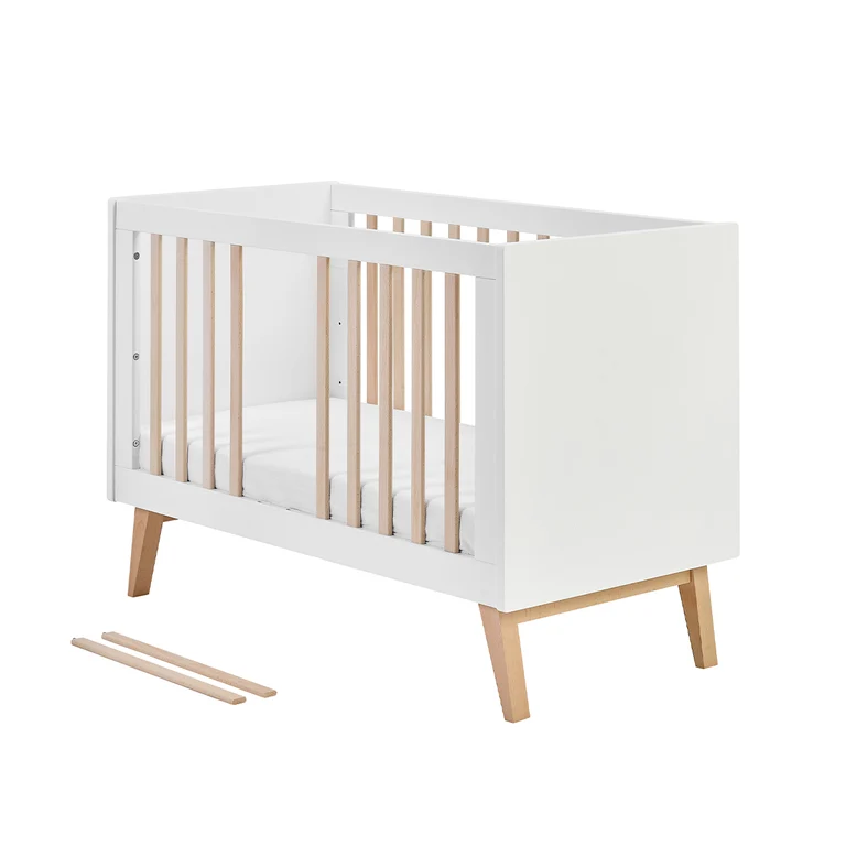 Chambre complète lit évolutif 60x120 commode à langer et armoire 3 portes Pinio Swing - Blanc et bois