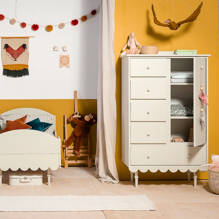 Commode 5 tiroirs 1 porte Wood Luck Babushka Olive