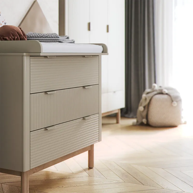 Lit évolutif 60x120 et commode 3 tiroirs Pinio Miloo Champagne