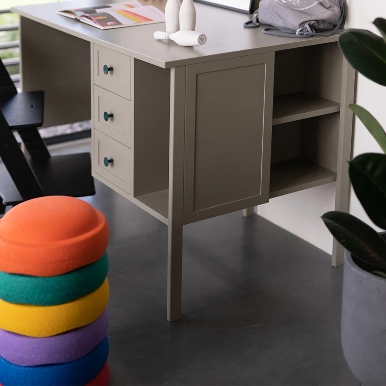 Bureau 3 tiroirs Wood Luck Gabriel - Vert Eucalyptus