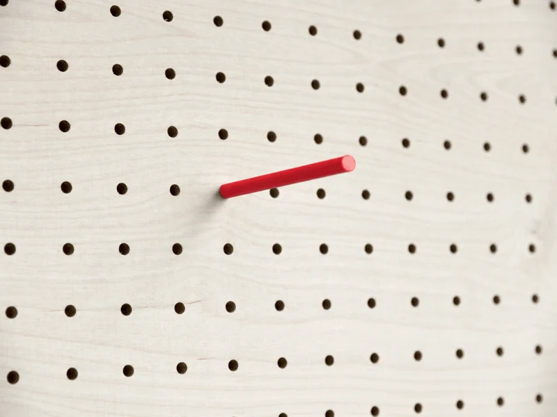 Goupille colorée pour pegboard – tige inox gainée pour panneau perforé