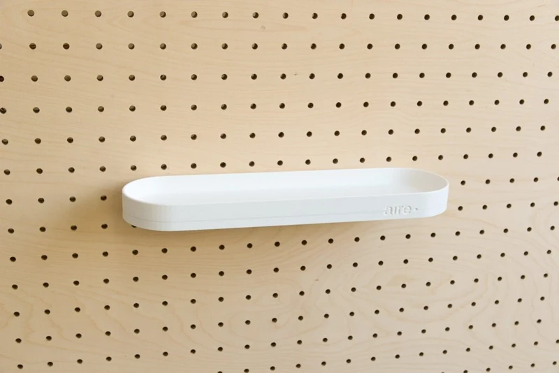 Étagère avec rebords pour pegboard – tablette murale de rangement