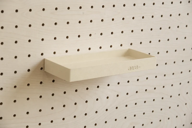 Étagère avec rebords pour pegboard – tablette murale de rangement