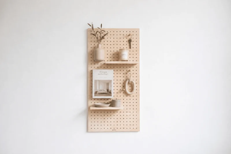 Starter Kit pegboard 9 mm – panneau perforé mural modulable 96 x 48 cm + accessoires