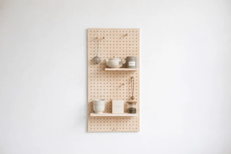 Starter Kit pegboard 9 mm – panneau perforé mural modulable 96 x 48 cm + accessoires