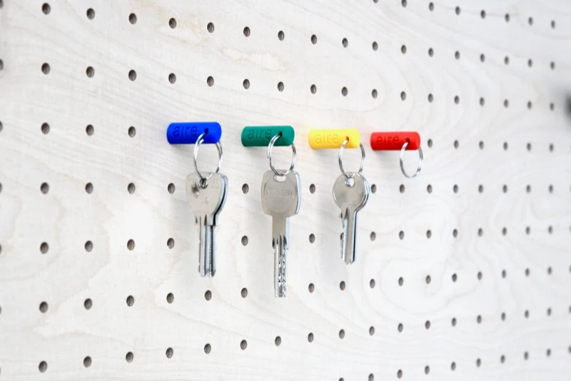 Porte-clés à anneau pour pegboard – crochet à clés mural panneau perforé