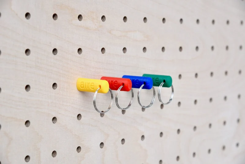 Porte-clés à anneau pour pegboard – crochet à clés mural panneau perforé
