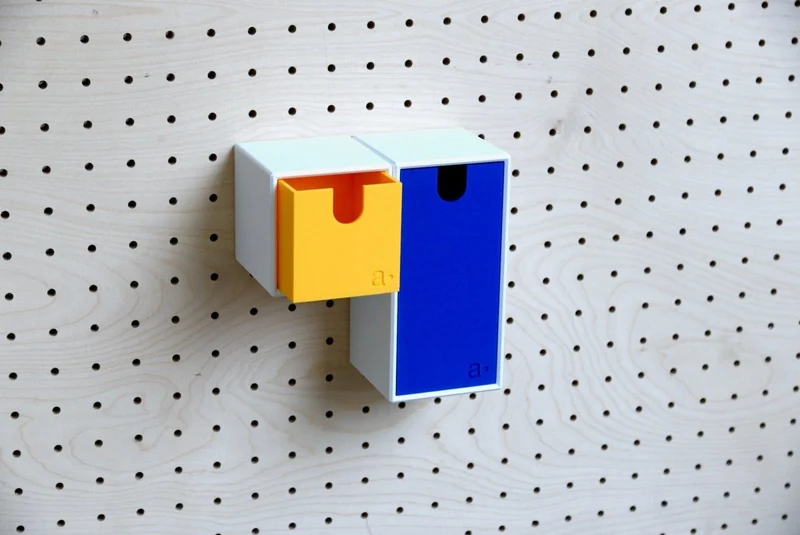 Casier coloré multifonction pour pegboard – bac de rangement mural