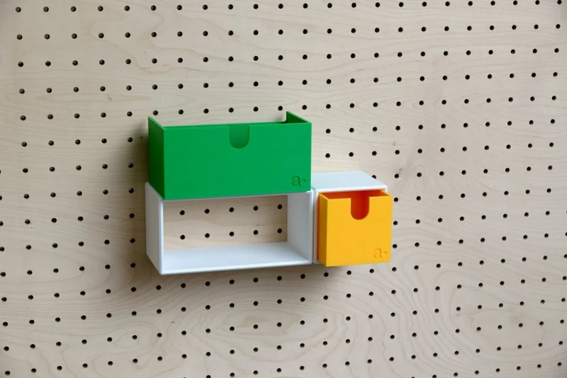 Casier coloré multifonction pour pegboard – bac de rangement mural