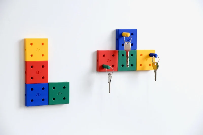 Porte-clés Color Block mural pour pegboard – rangement clés panneau perforé