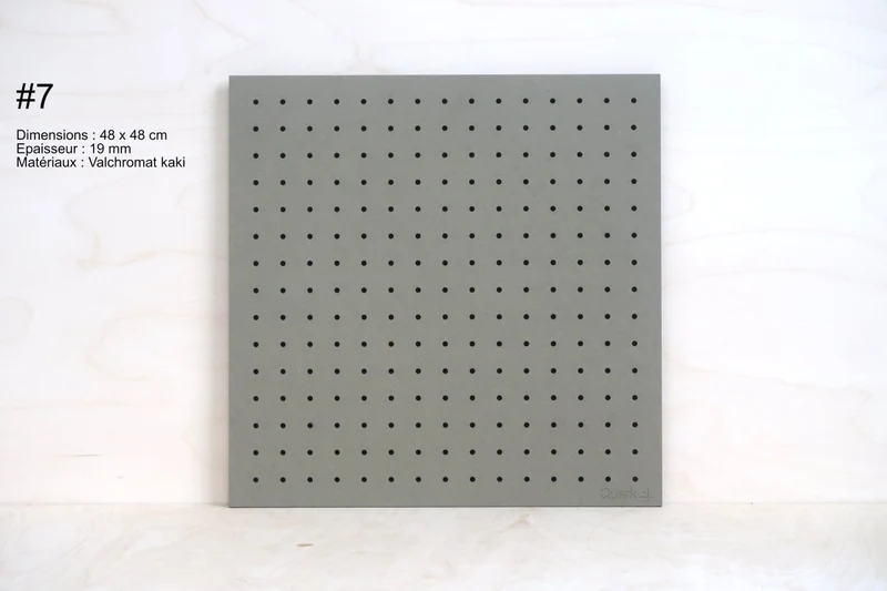 Pegboard en bois – panneau perforé mural (fin de série)