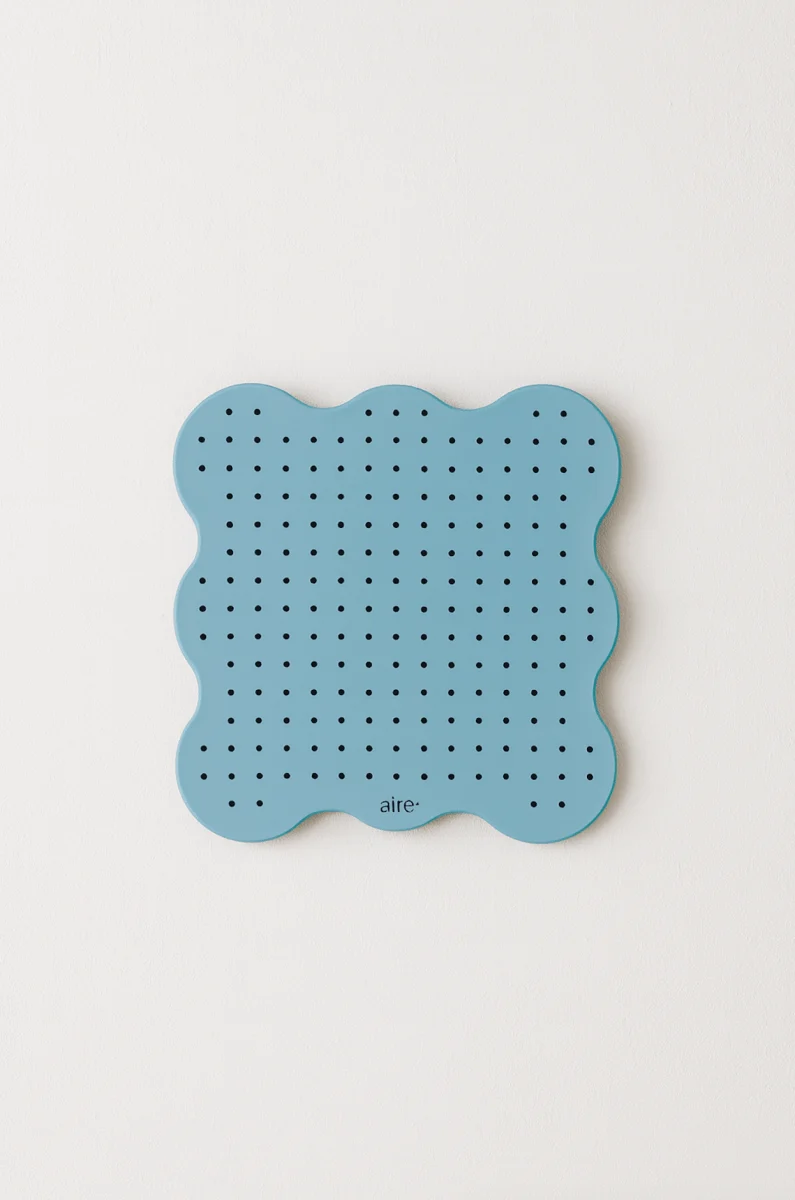 Pegboard Curves pastel – panneau perforé mural arrondi coloré