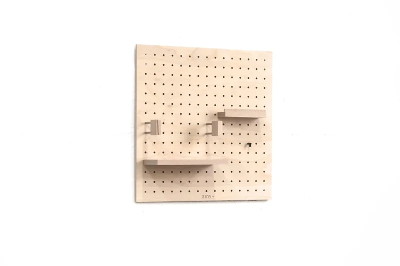 Pegboard cadeau de Noël Lecture – panneau perforé mural + étagères à livres