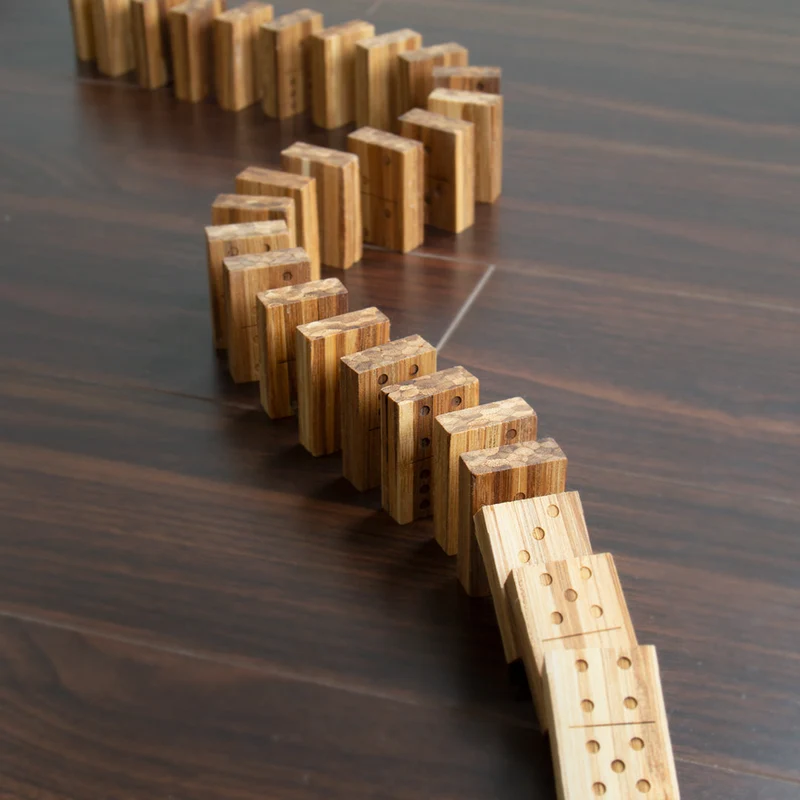 Domino Stones for Partners