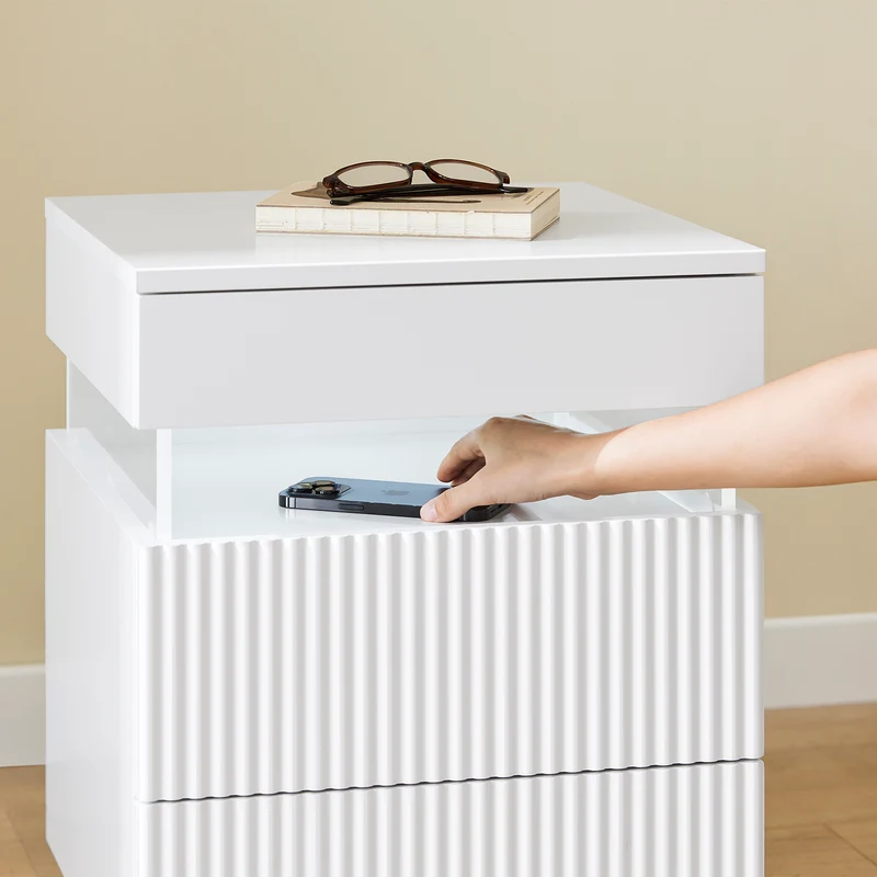 SoBuy FBT167-E-W Table de Chevet avec 3 Tiroirs, 2 Panneaux latéraux en Acrylique et éclairage LED, Design Moderne, Design Fonctionnel – L41×P40×H52 cm, Blanc