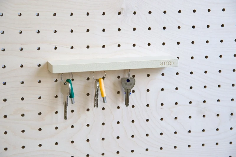 Porte-clés magnétique pour pegboard – 4 trousseaux, support mural
