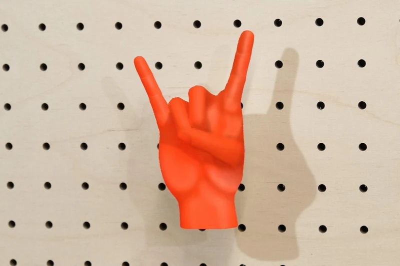 Patère main déco en impression 3D – crochet mural design pour pegboard
