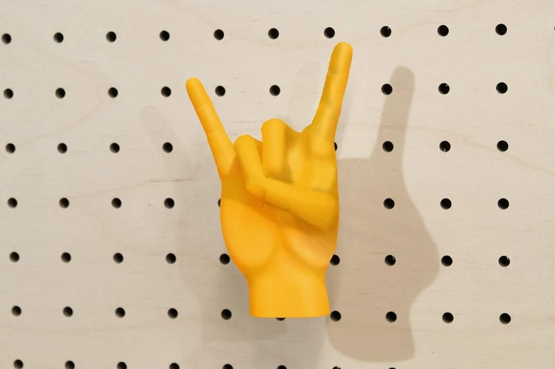Patère main déco en impression 3D – crochet mural design pour pegboard