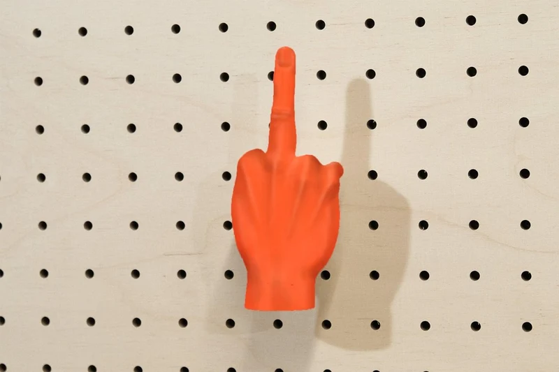 Patère main déco en impression 3D – crochet mural design pour pegboard