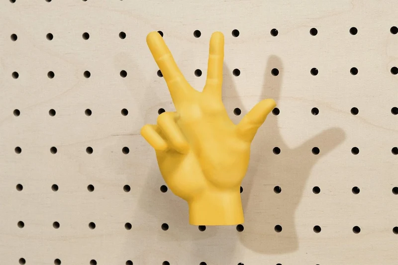 Patère main déco en impression 3D – crochet mural design pour pegboard