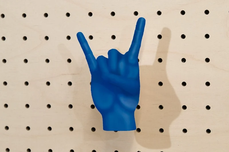 Patère main déco en impression 3D – crochet mural design pour pegboard