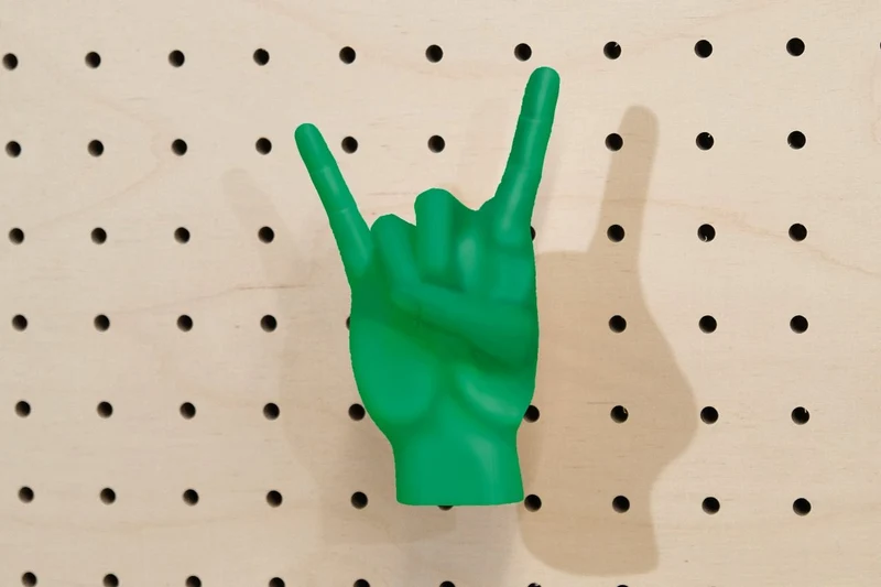 Patère main déco en impression 3D – crochet mural design pour pegboard