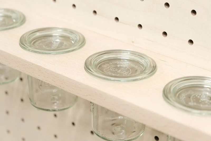 Porte-bocaux pour pegboard – étagère à épices et perles murale