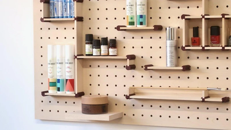 Kit rangement maquillage pour pegboard – organiseur mural panneau perforé