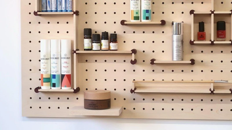 Kit rangement maquillage pour pegboard – organiseur mural panneau perforé