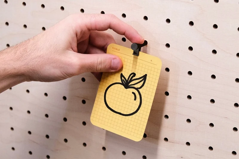 Porte-photos et pinces à cartes pour pegboard – impression 3D murale