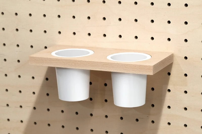 Pot à crayons suspendu pour pegboard – organiseur mural panneau perforé