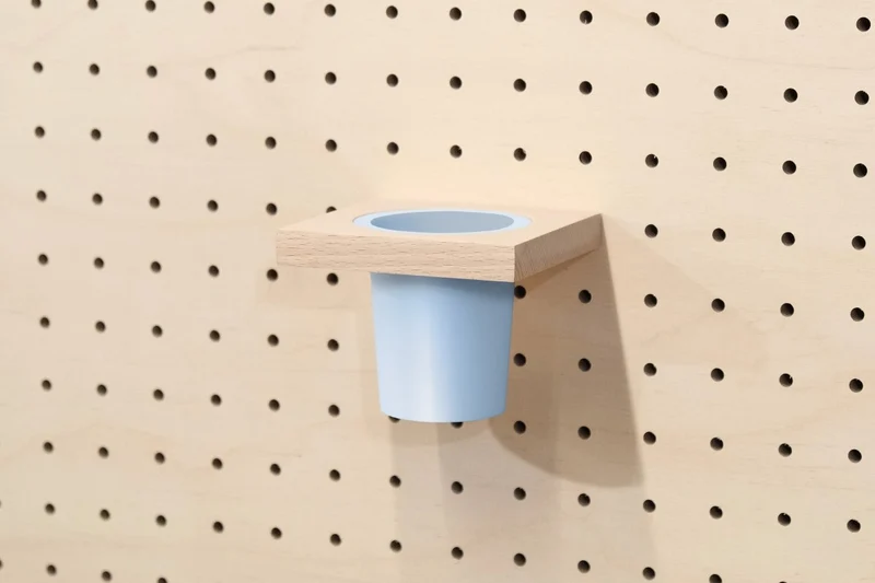 Pot à crayons suspendu pour pegboard – organiseur mural panneau perforé