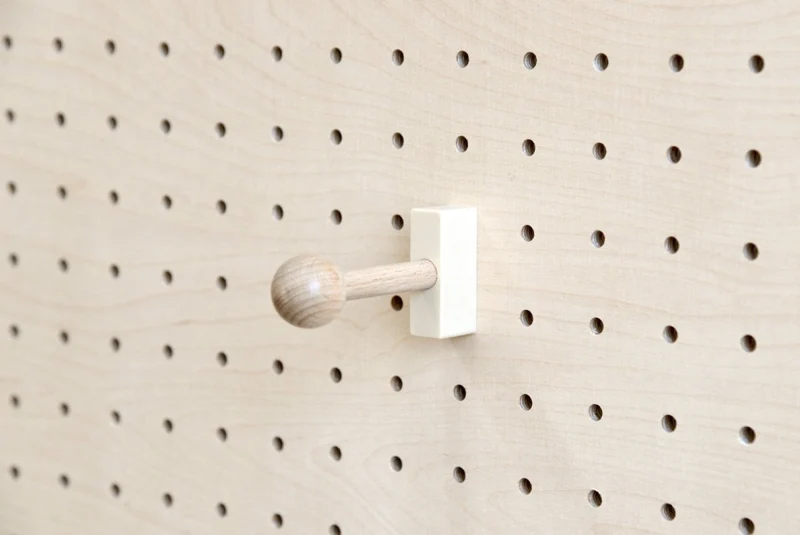 Patère robuste – porte-manteau mural pour pegboard et panneau perforé
