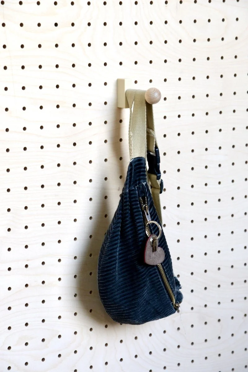 Patère robuste – porte-manteau mural pour pegboard et panneau perforé