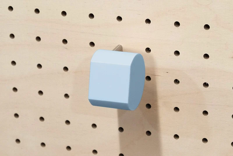 Porte-montre mural pour pegboard – support montre inox et impression 3D