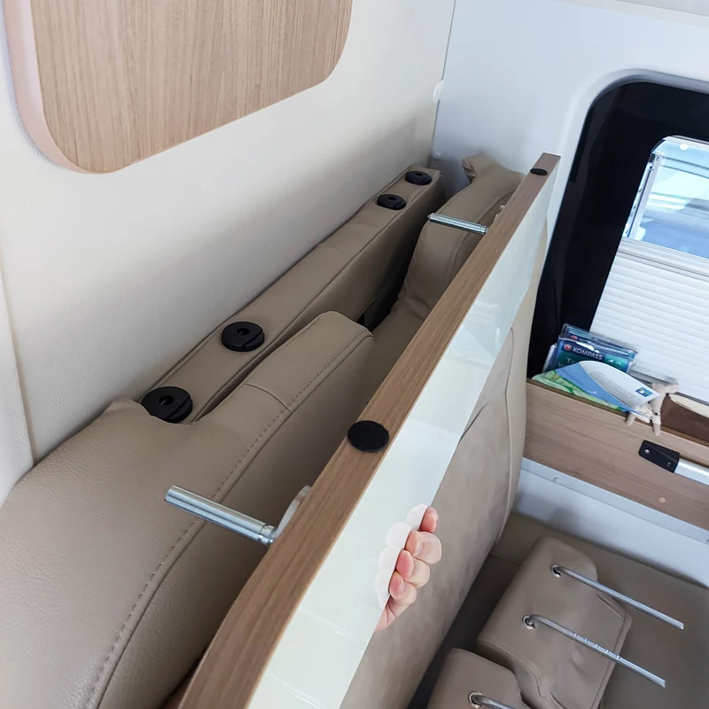 Tablette de rangement pour Adria Twin Fourgon jusqu'à 2018