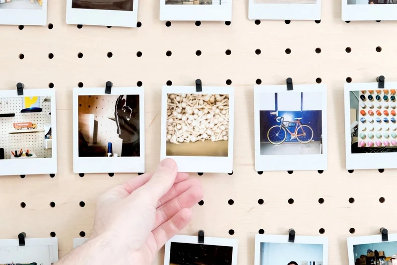 Module Photowall pour pegboard – kit mur photo mural panneau perforé