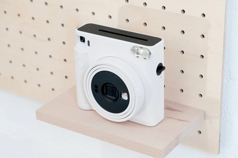 Module Photowall pour pegboard – kit mur photo mural panneau perforé
