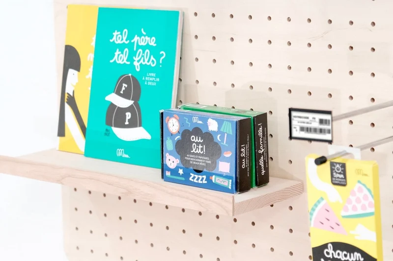 Module Produits pour pegboard – kit présentoir de produits mural