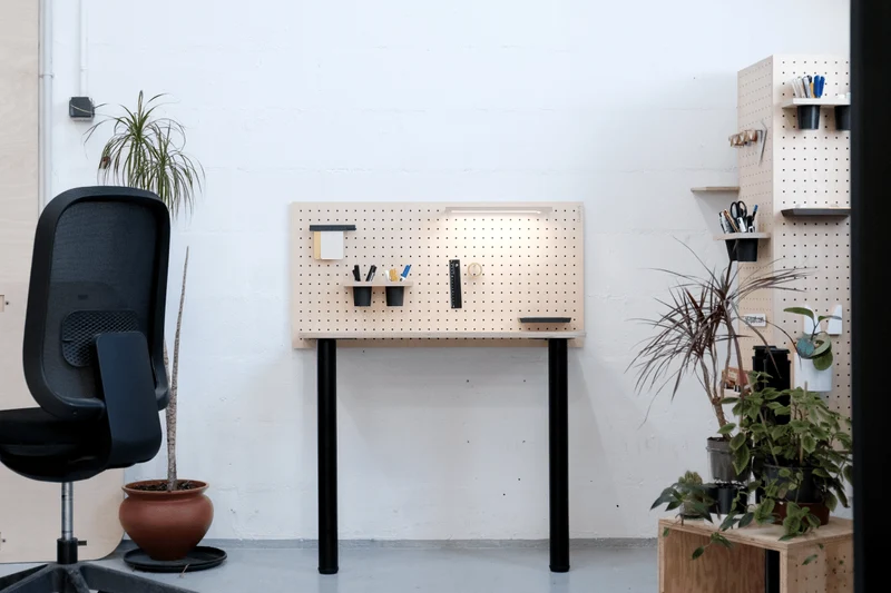 Bureau d'appoint mural pour pegboard – tablette bureau panneau perforé