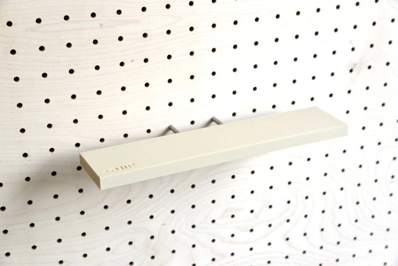 Lampe murale pour pegboard – luminaire de bureau panneau perforé