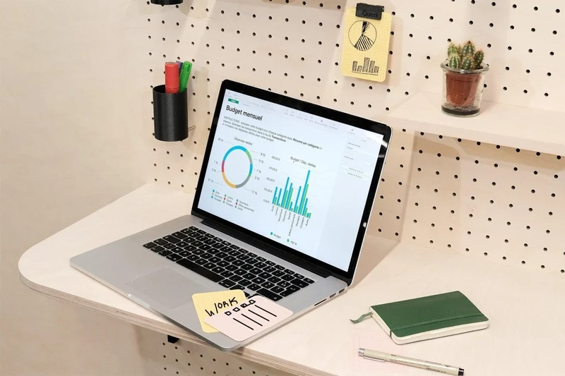 Bureau modulaire mural pour pegboard – plan de travail panneau perforé