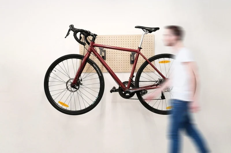 Support vélo mural pour pegboard – porte-vélo panneau perforé