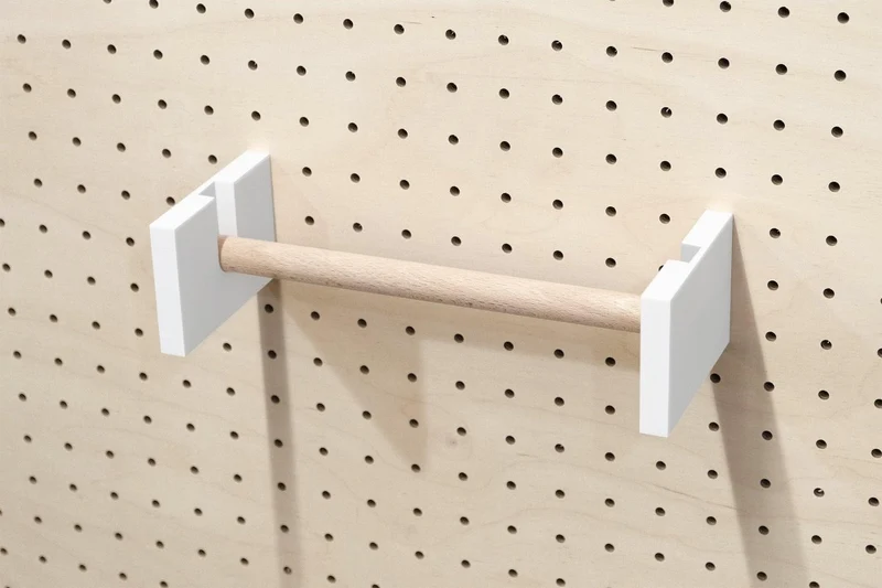 Porte-rouleau essuie-tout mural pour pegboard – panneau perforé cuisine