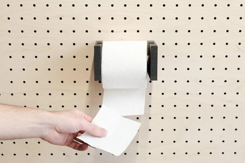 Porte-rouleau papier toilette mural pour pegboard – panneau perforé WC