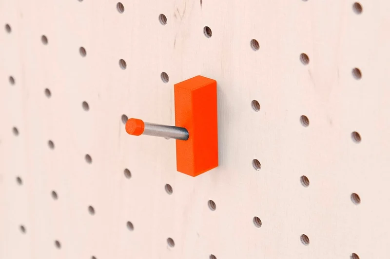 Crochet mural multi-usages pour pegboard – patère panneau perforé