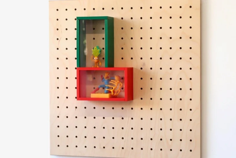Vitrine à produits pour pegboard – présentoir mural panneau perforé